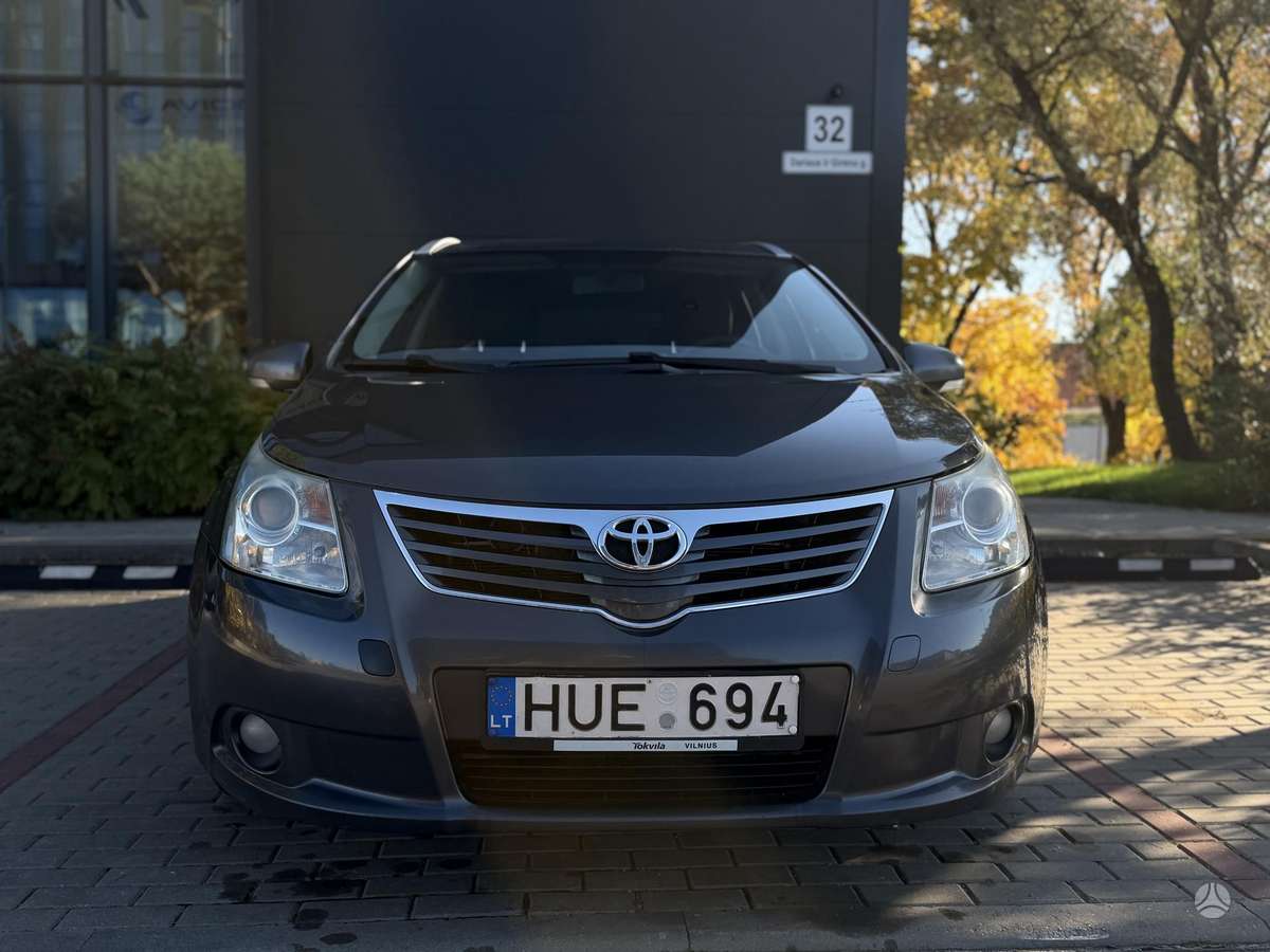 Toyota Avensis 2010 — авто для ЗСУ з Європи