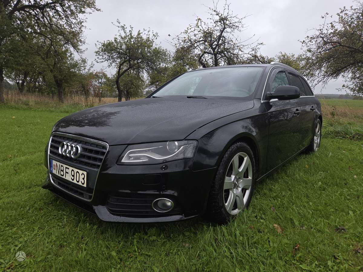 Audi A4 2009 — rear view