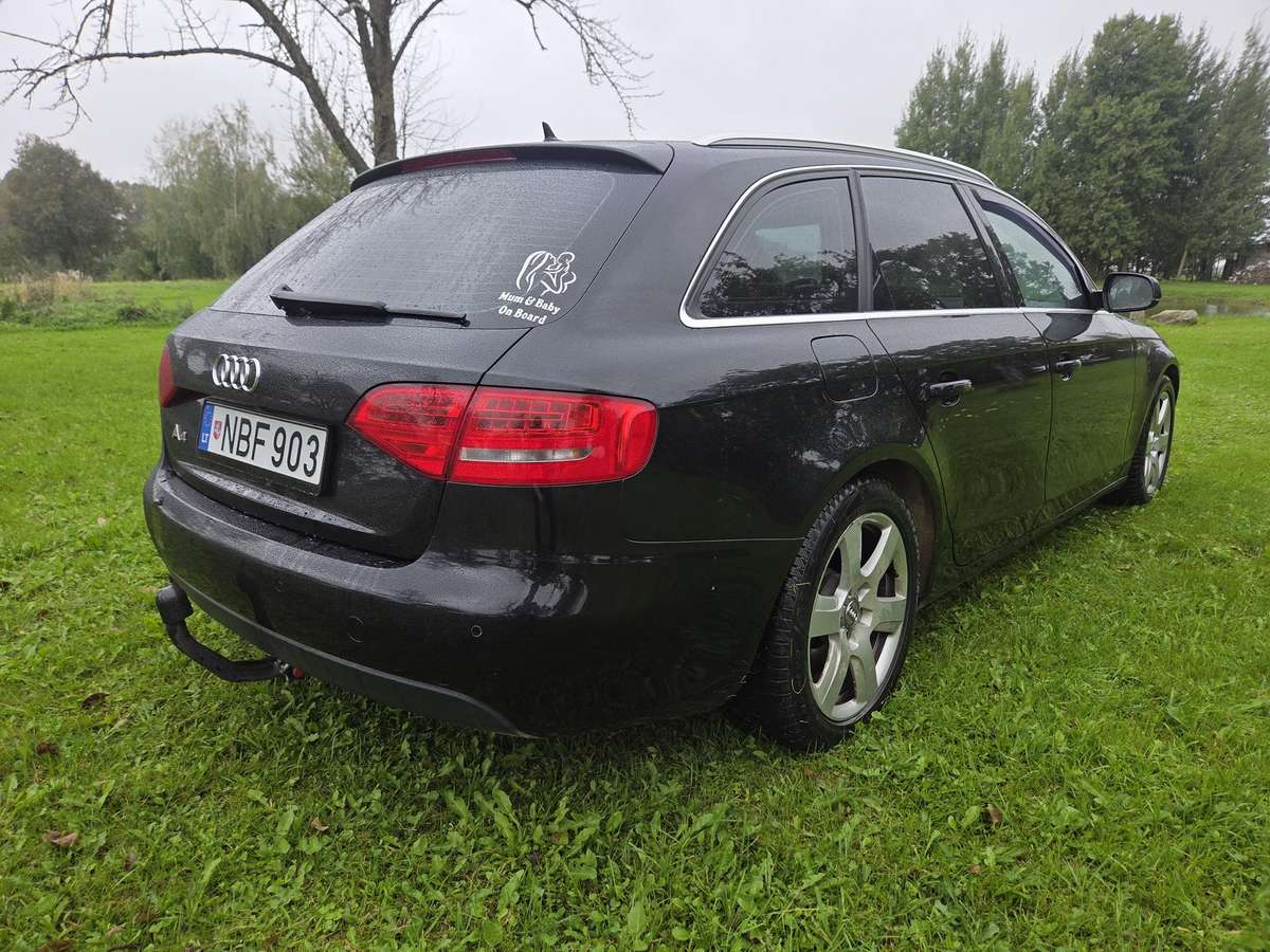 Audi A4 2009 — engine 1800 cm³, 120 HP (88kW)