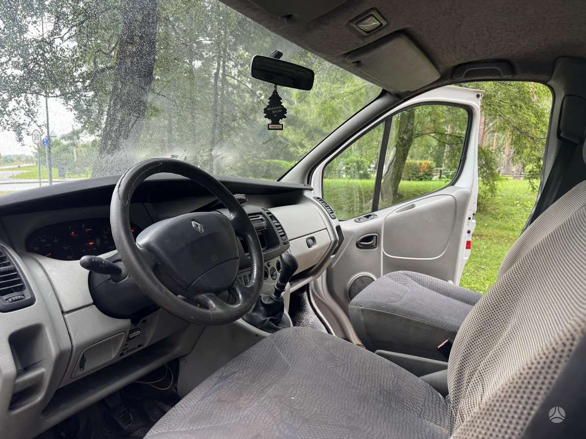 Renault Trafic 2005 — photo 7