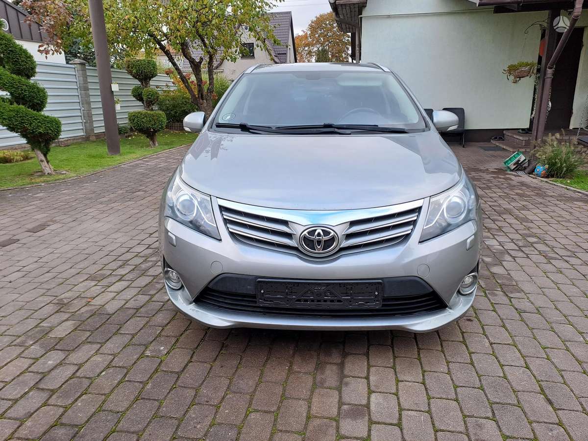 Toyota Avensis 2014 — photo 5