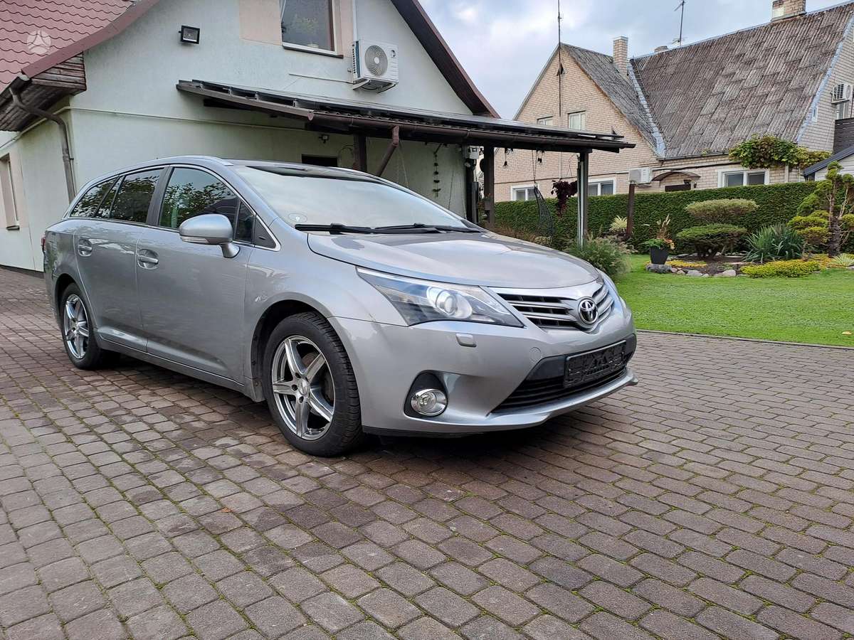 Toyota Avensis 2014 — photo 6