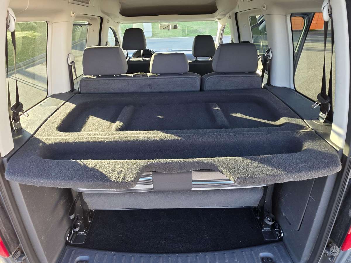 Volkswagen Caddy 2013 — photo 6