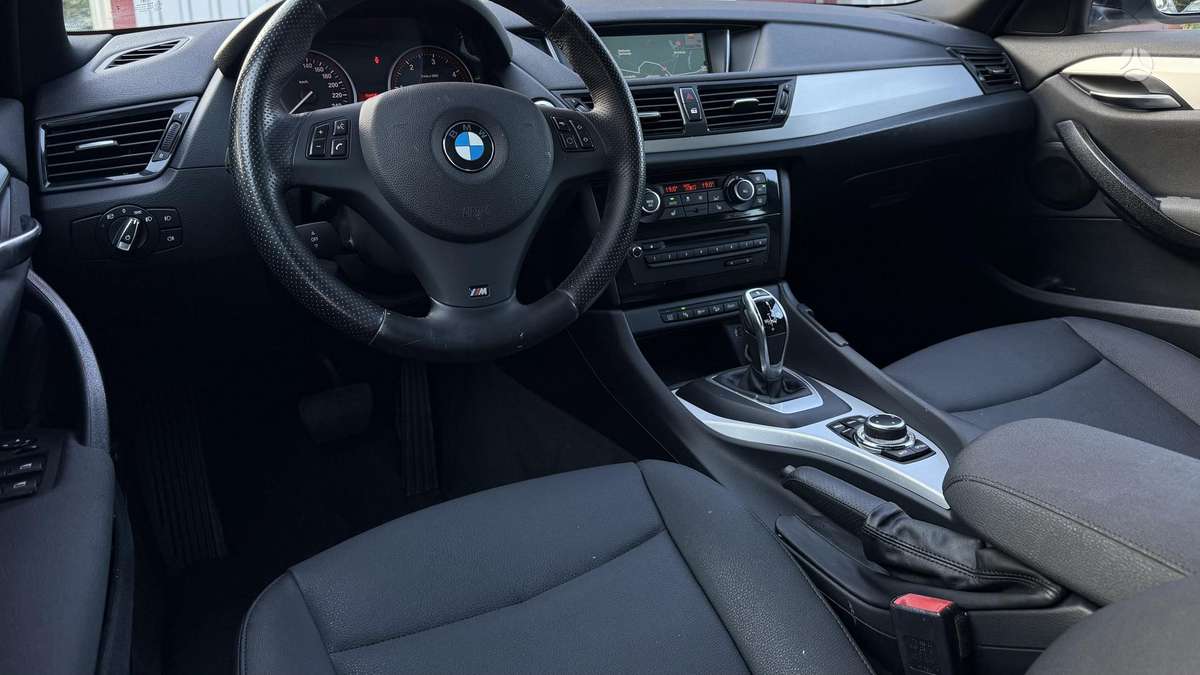 BMW X1 2013 — фото 12