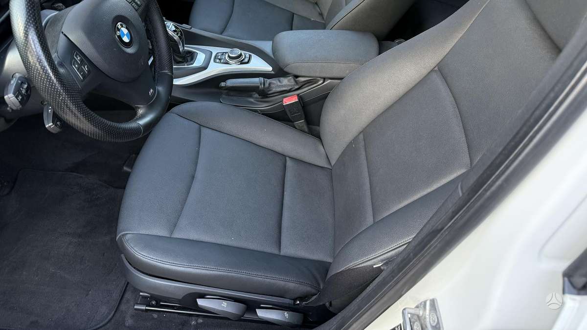 BMW X1 2013 — фото 18