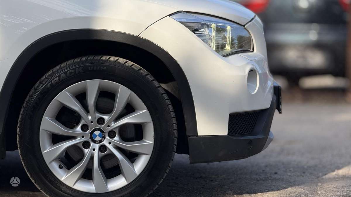 BMW X1 2013 — фото 8