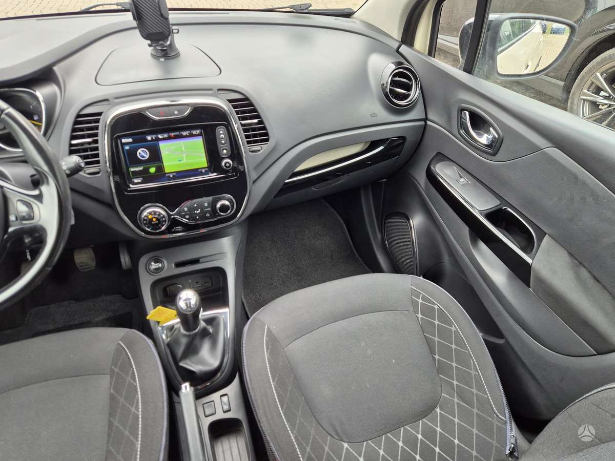 Renault Captur 2015 — photo 15