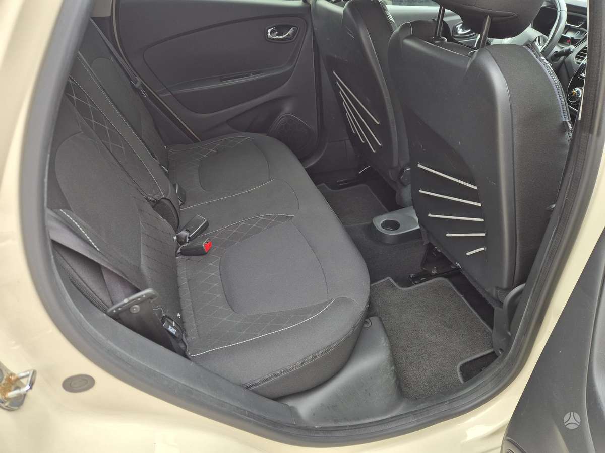 Renault Captur 2015 — photo 19
