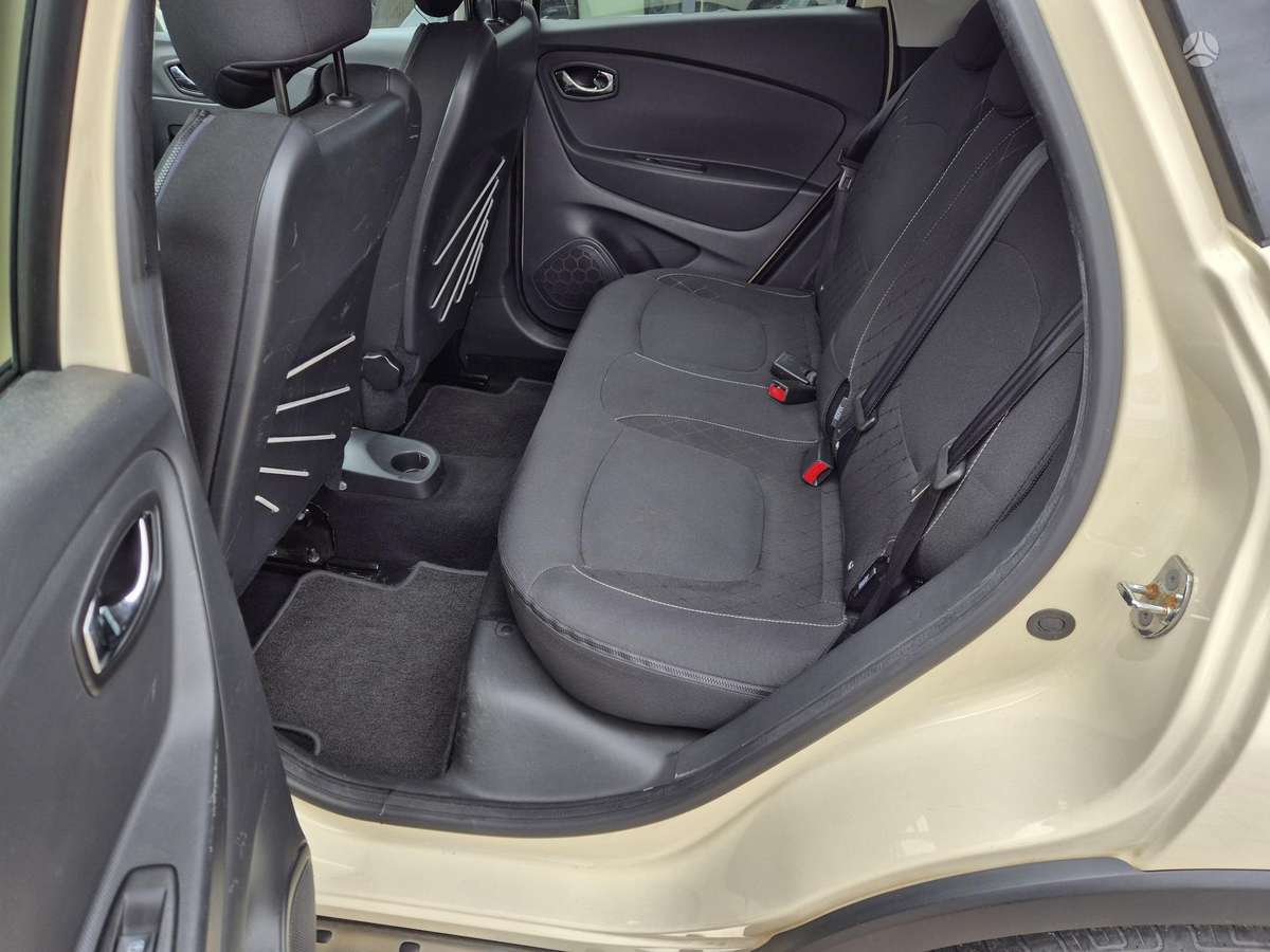 Renault Captur 2015 — photo 21