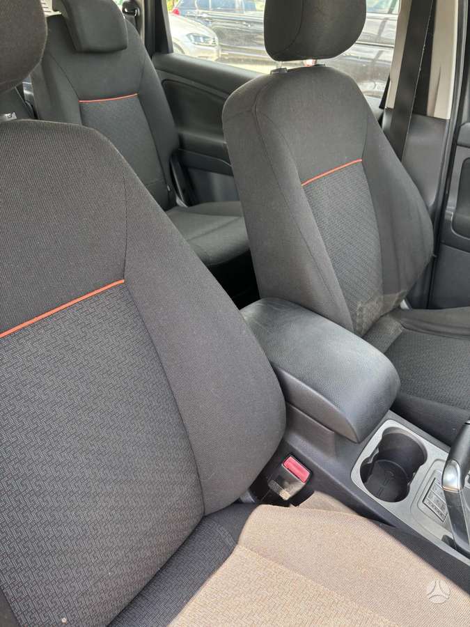 Ford S-MAX 2009 — photo 19