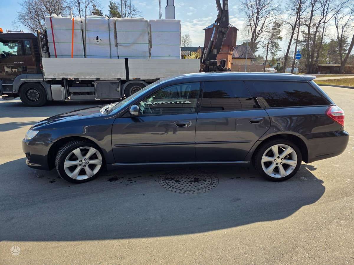Subaru Legacy 2007 — photo 6