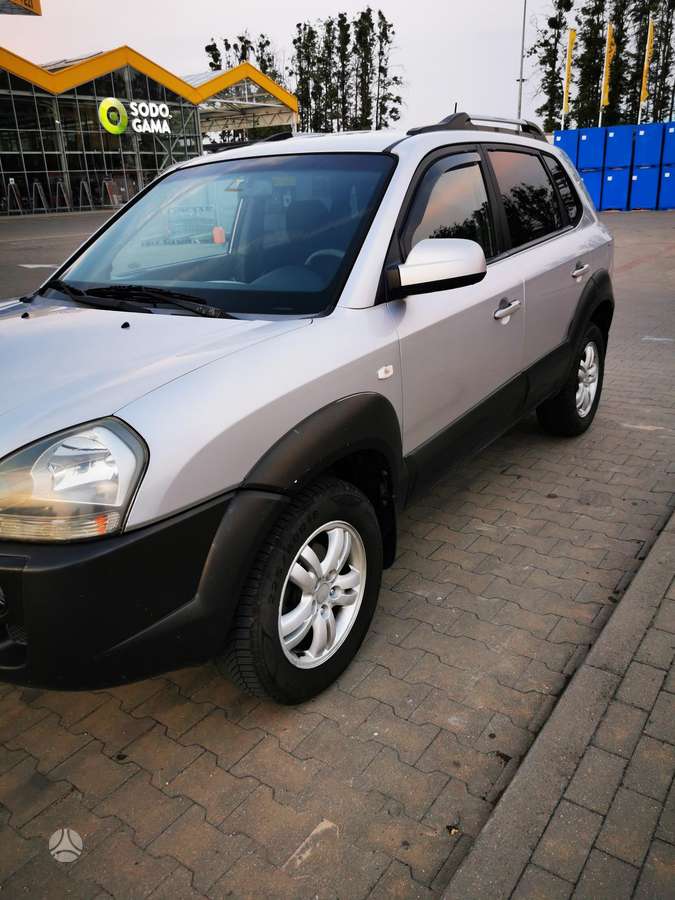 Hyundai Tucson 2006 — двигун 1991 cm³, 113 HP (83kW)