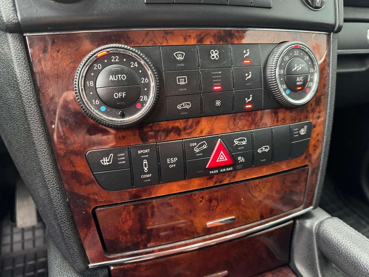 Mercedes-Benz ML320 2006 — photo 10
