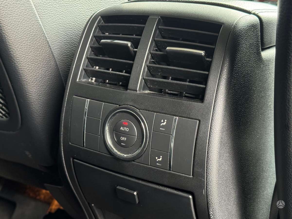 Mercedes-Benz ML320 2006 — photo 11