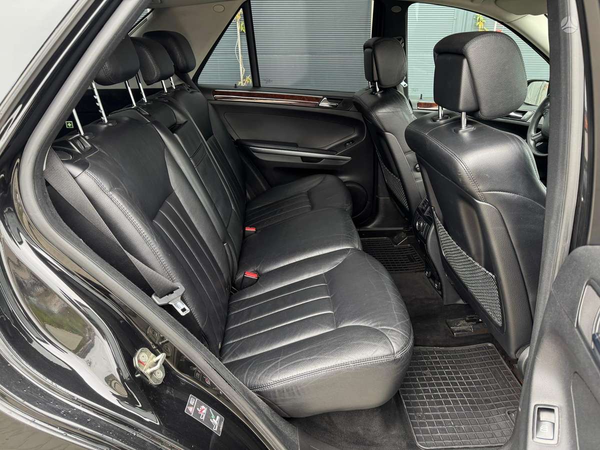 Mercedes-Benz ML320 2006 — photo 7
