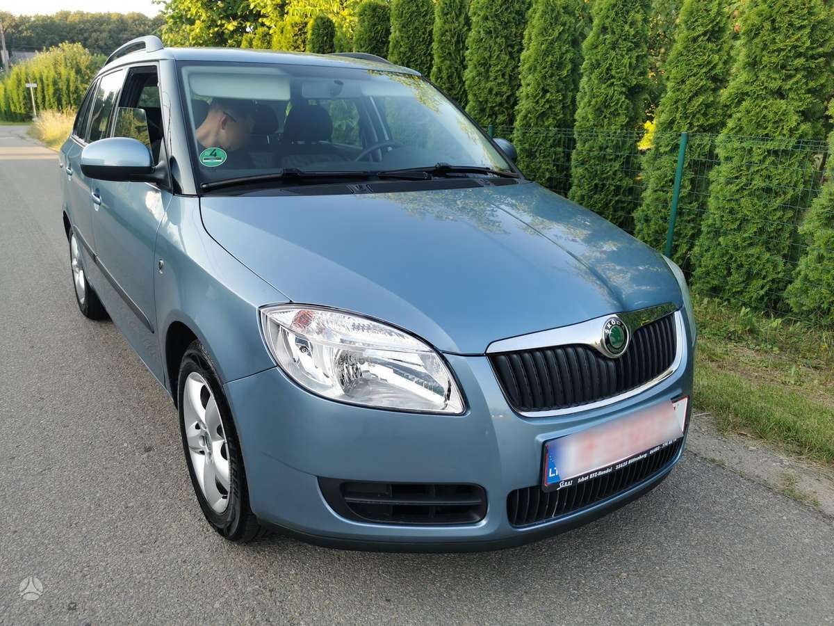 Skoda Fabia 2009 — photo 10