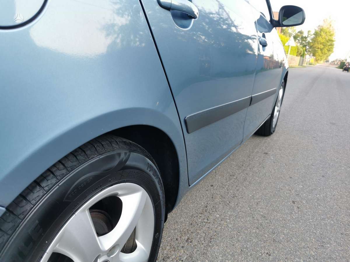 Skoda Fabia 2009 — photo 12