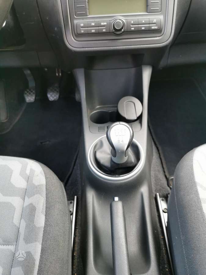 Skoda Fabia 2009 — photo 23