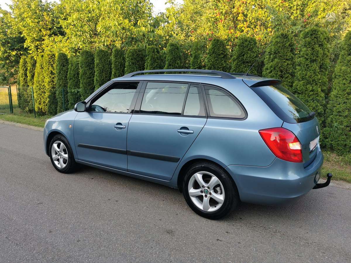 Skoda Fabia 2009 — engine 1390 cm³, 86 HP (63kW)
