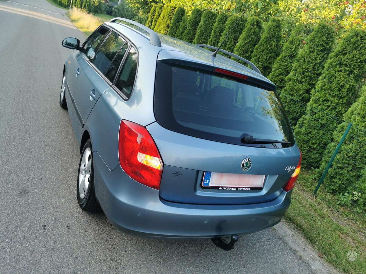 Skoda Fabia 2009 — photo 5