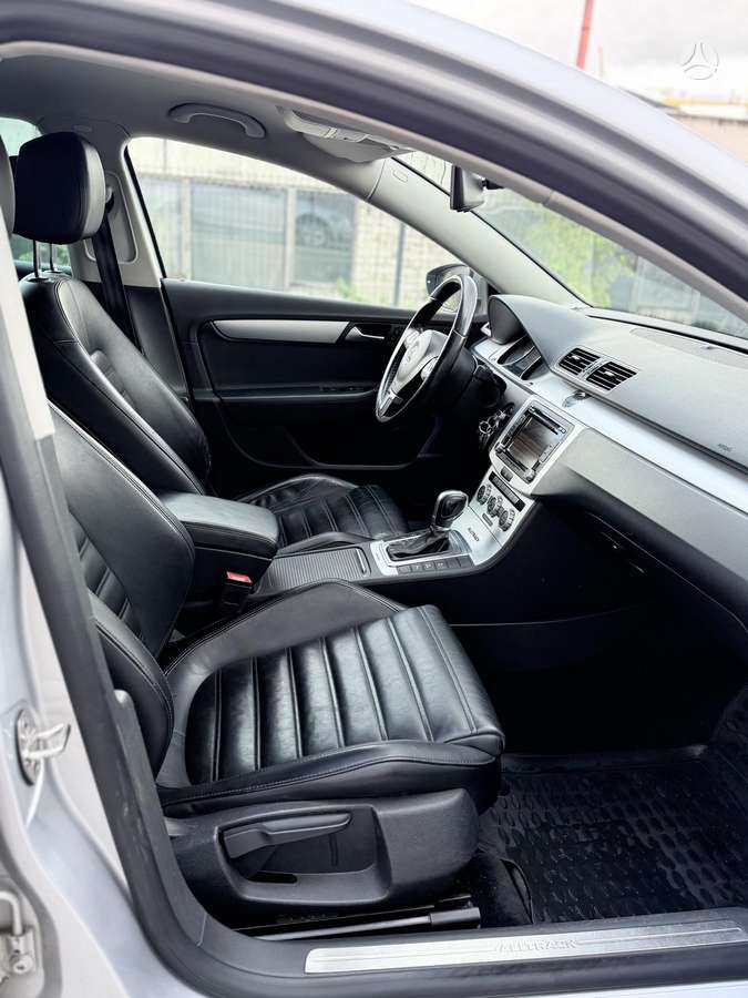 Volkswagen Passat 2015 — photo 14