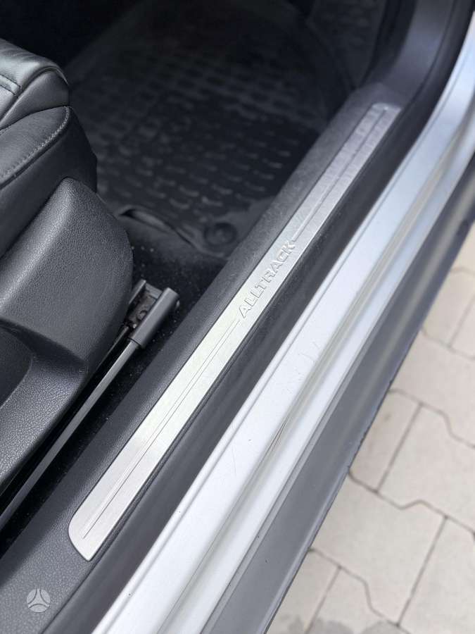 Volkswagen Passat 2015 — photo 16