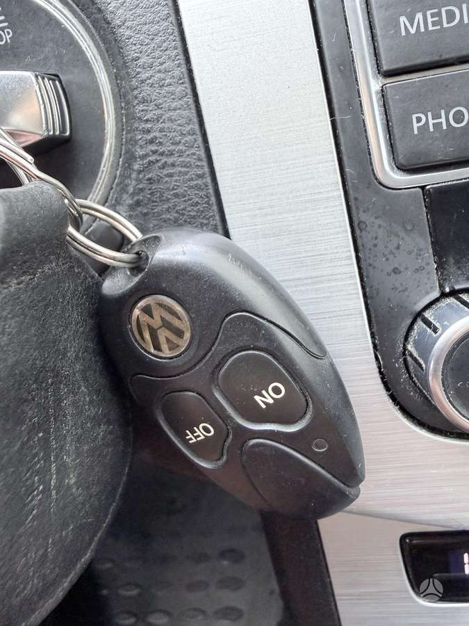 Volkswagen Passat 2015 — photo 20