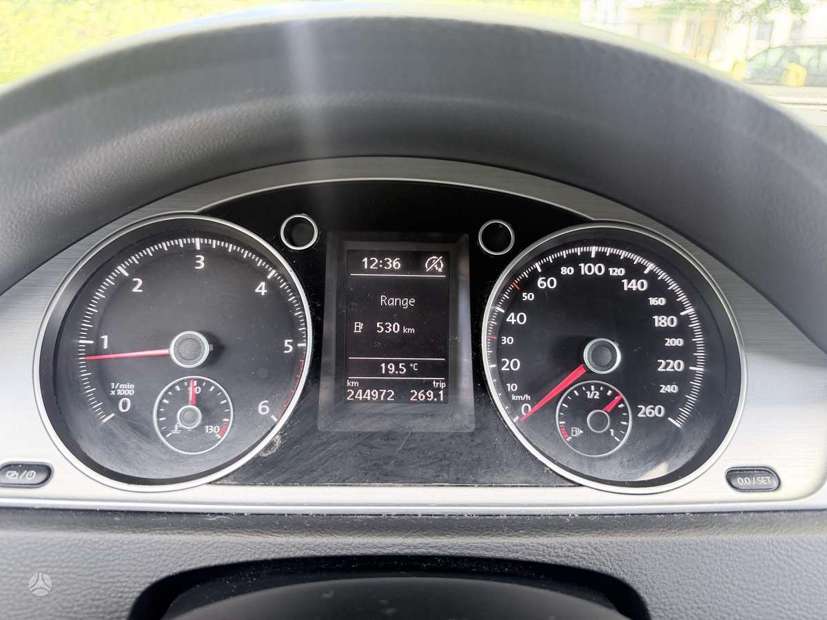 Volkswagen Passat 2015 — photo 23