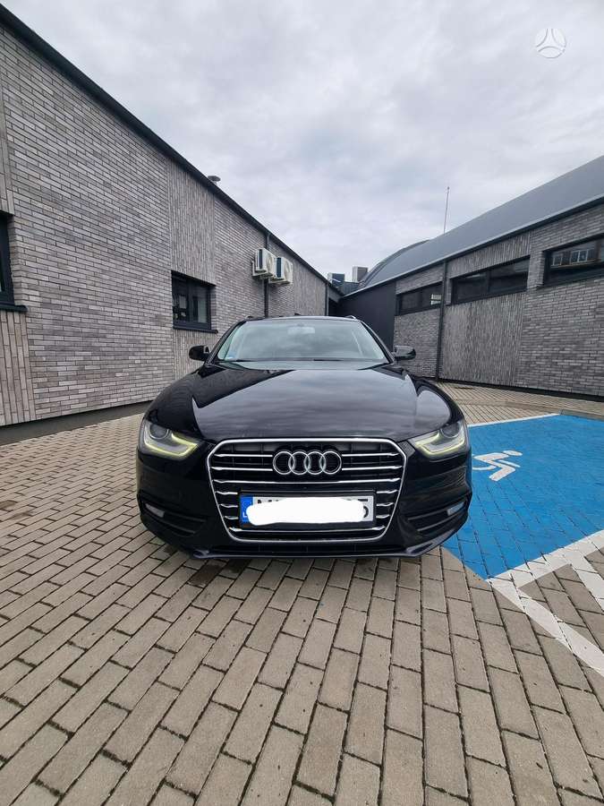 Audi A4, 2012