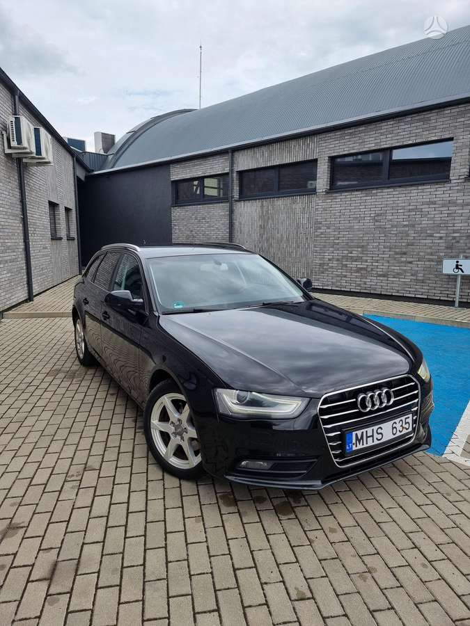 Audi A4 2012 — photo 26