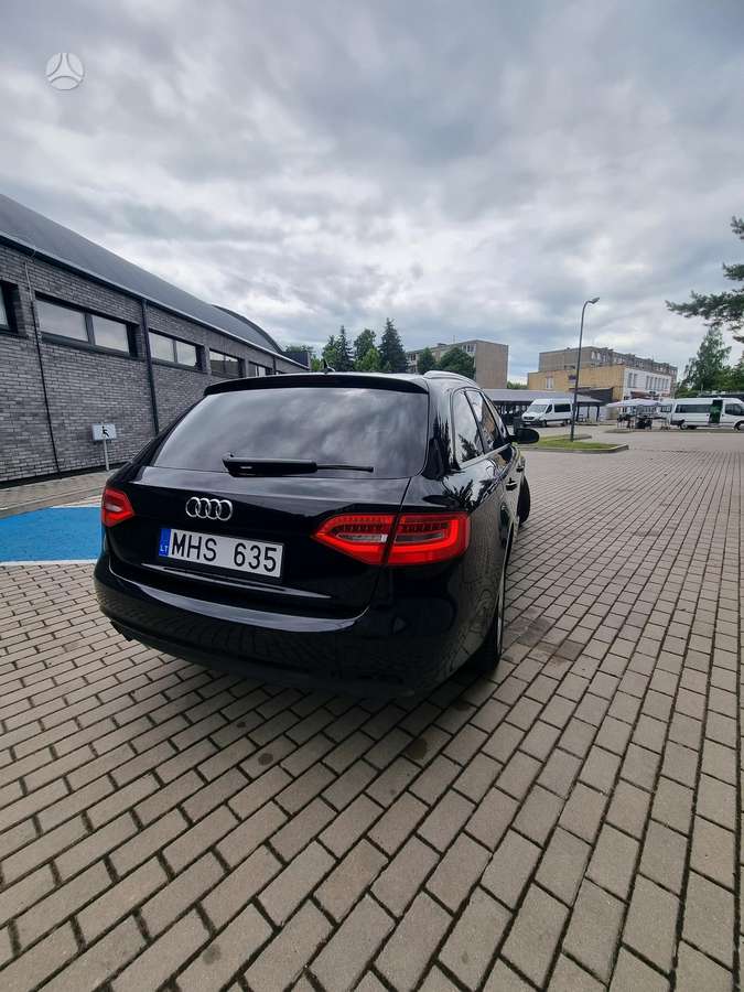 Audi A4 2012 — photo 28