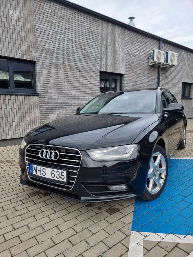 Audi A4 2012 — engine 1968 cm³, 143 HP (105kW)
