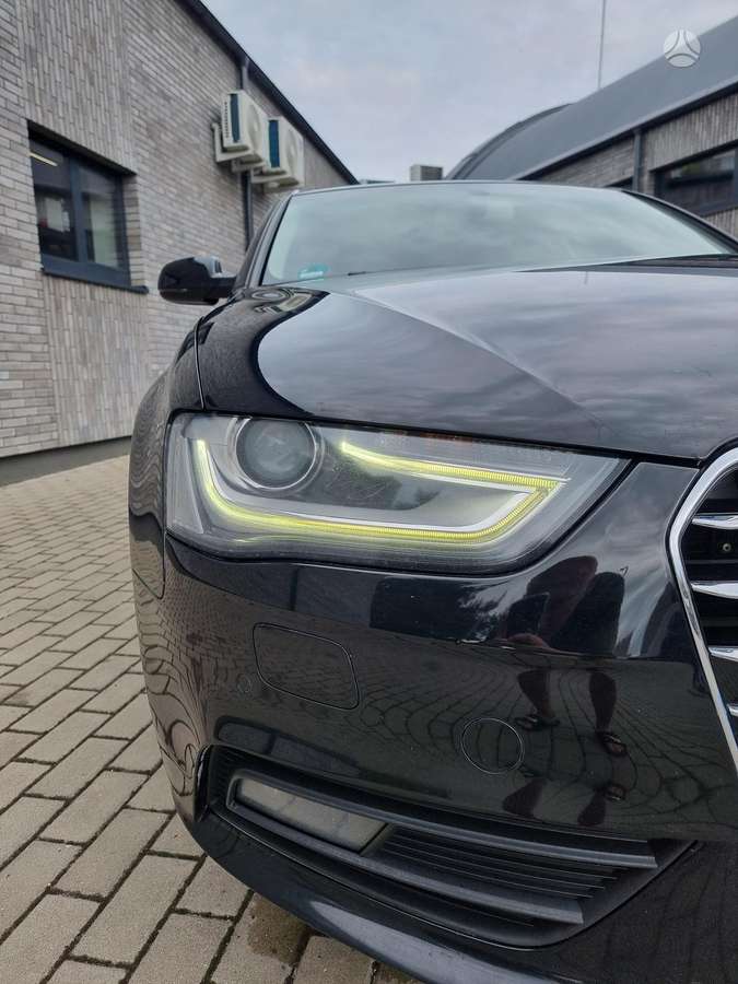 Audi A4 2012 — photo 5