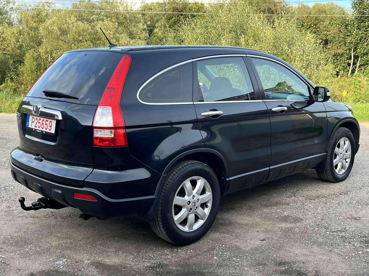 Honda CR-V 2008 — rear view