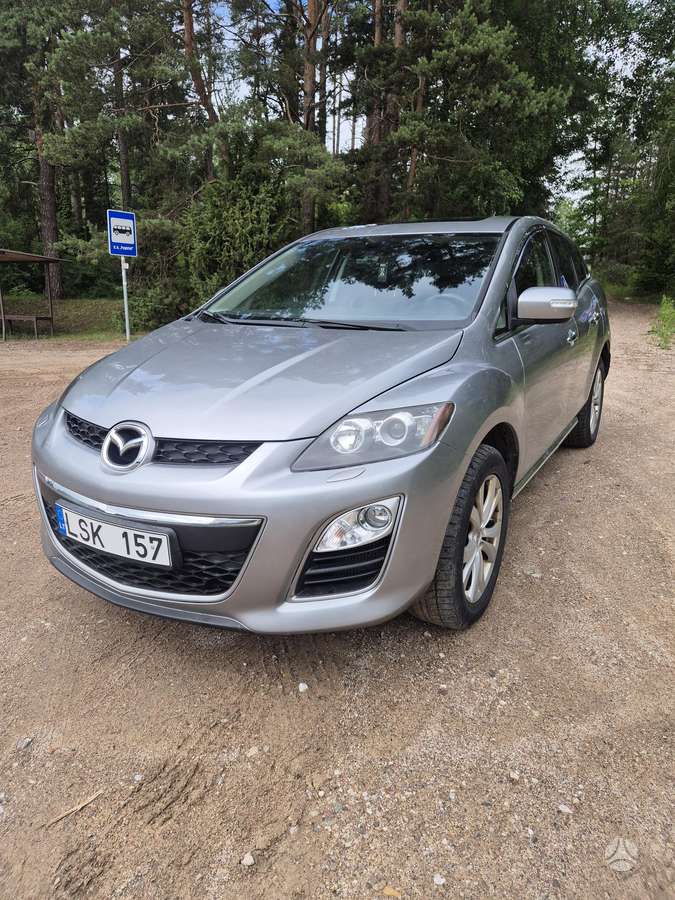 Mazda CX-7 2010 — салон