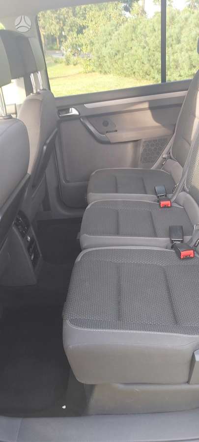 Volkswagen Touran 2013 — photo 11