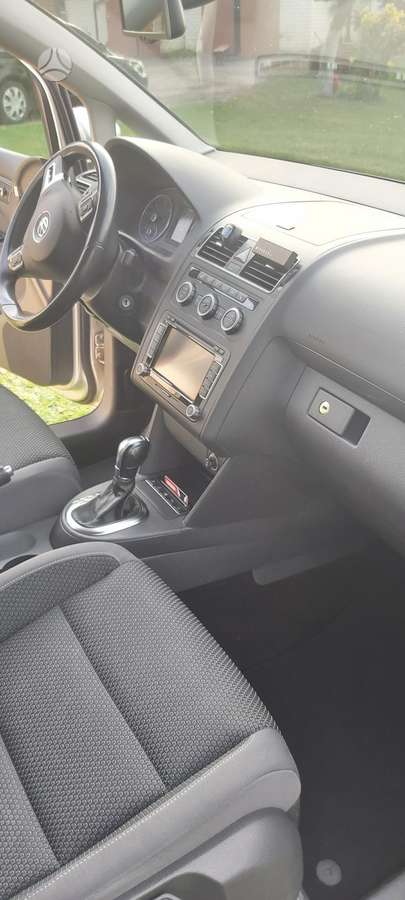 Volkswagen Touran 2013 — photo 7
