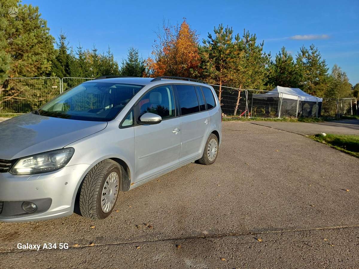 Volkswagen Touran 2013 — photo 8