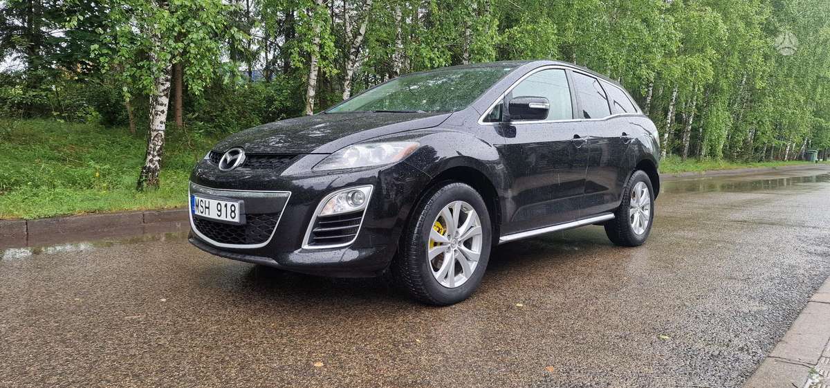 Mazda CX-7 2010 — rear view