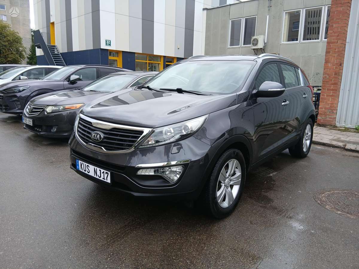 Kia Sportage 2013 — rear view