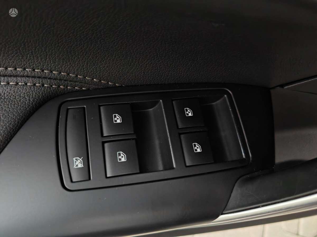 Opel Insignia 2015 — photo 19