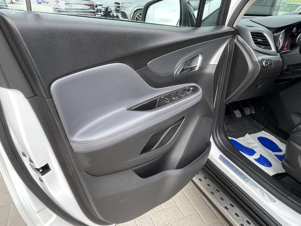 Opel Mokka 2015 — photo 11