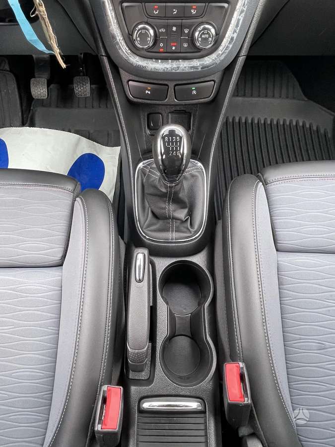 Opel Mokka 2015 — photo 23