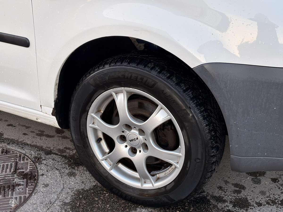 Volkswagen Caddy 2009 — photo 10