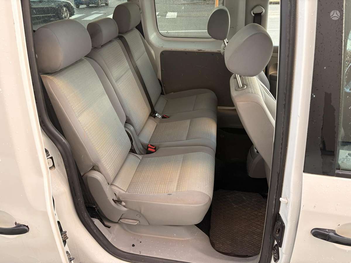 Volkswagen Caddy 2009 — photo 13