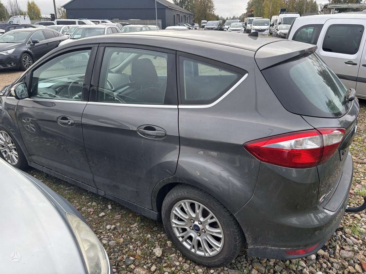 Ford C-MAX 2015 — interior
