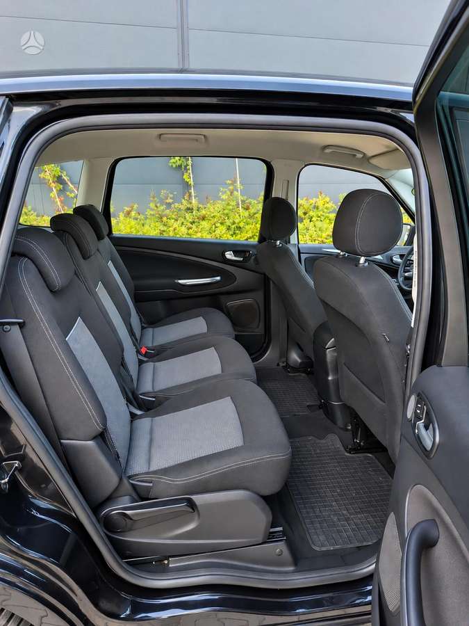 Ford S-MAX 2012 — photo 12