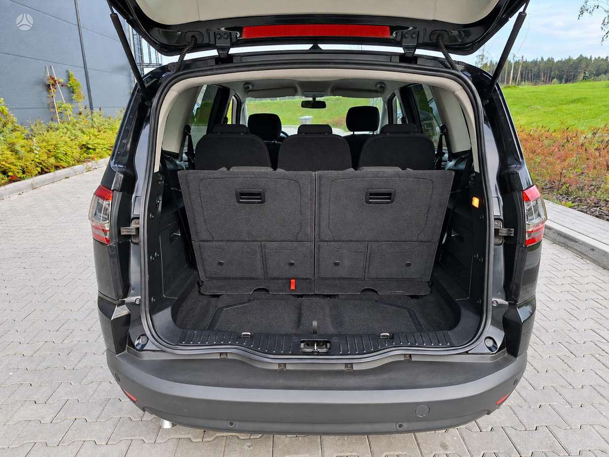Ford S-MAX 2012 — photo 14