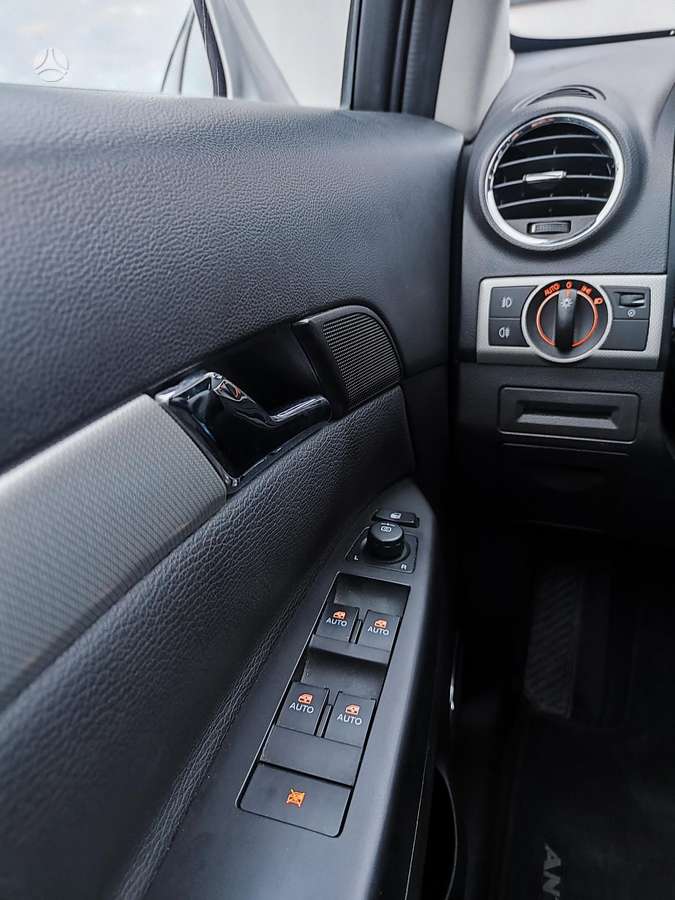 Opel Antara 2011 — photo 16