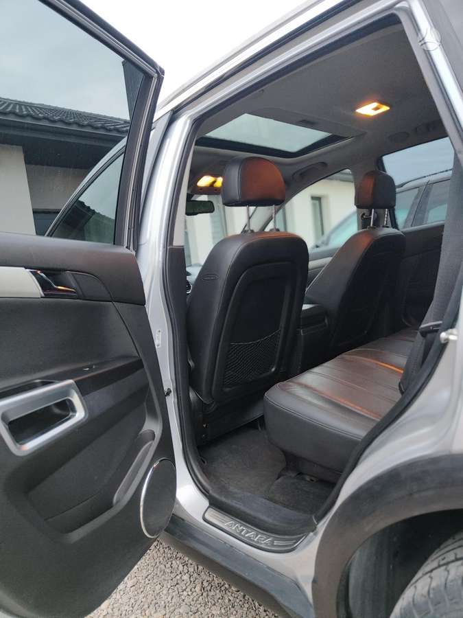 Opel Antara 2011 — photo 18